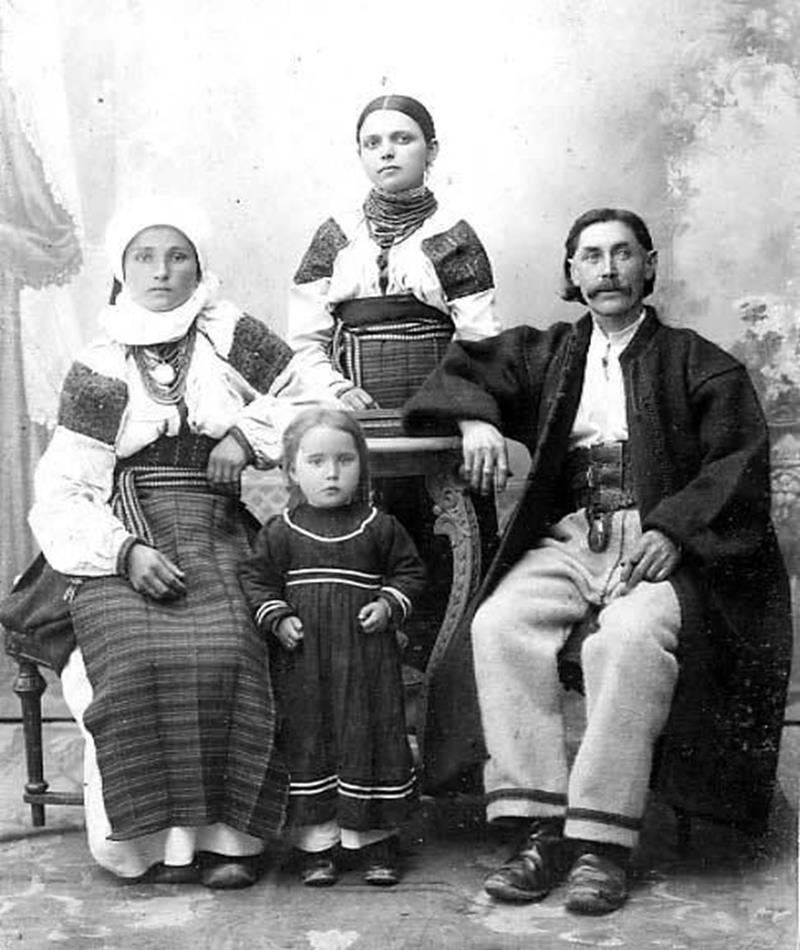 Huculi - kolekcja Iwana Honaczara Worochta 375